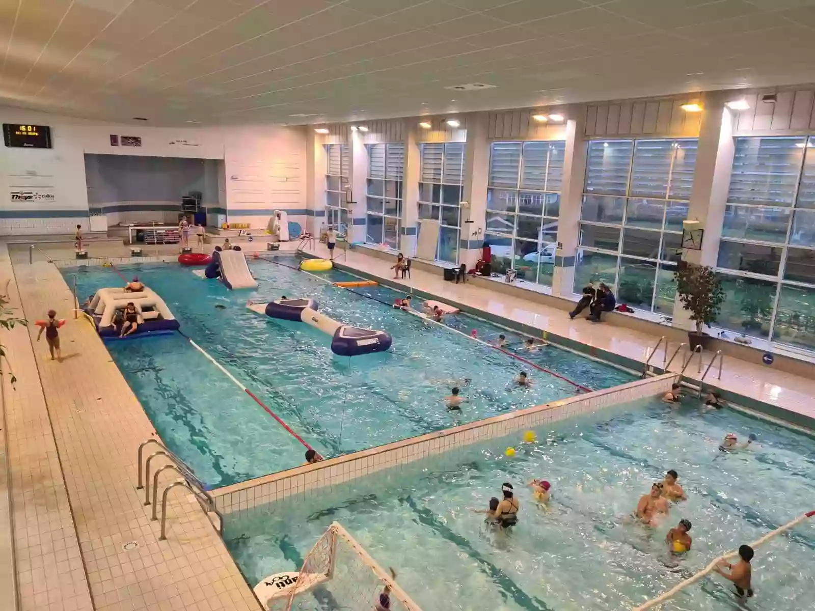 Piscine des Glacis