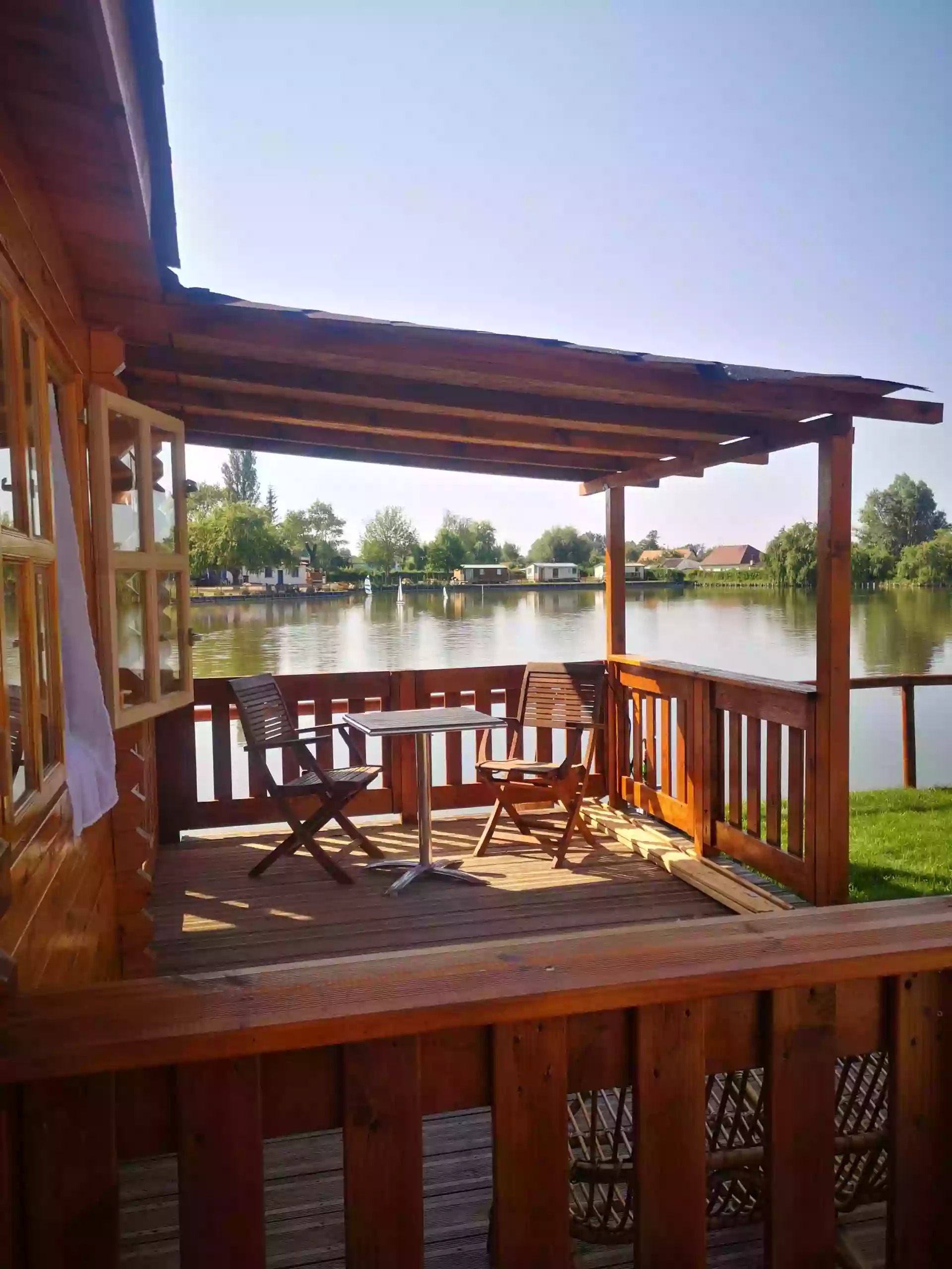 Les Robinsons du Lac - Le Camping