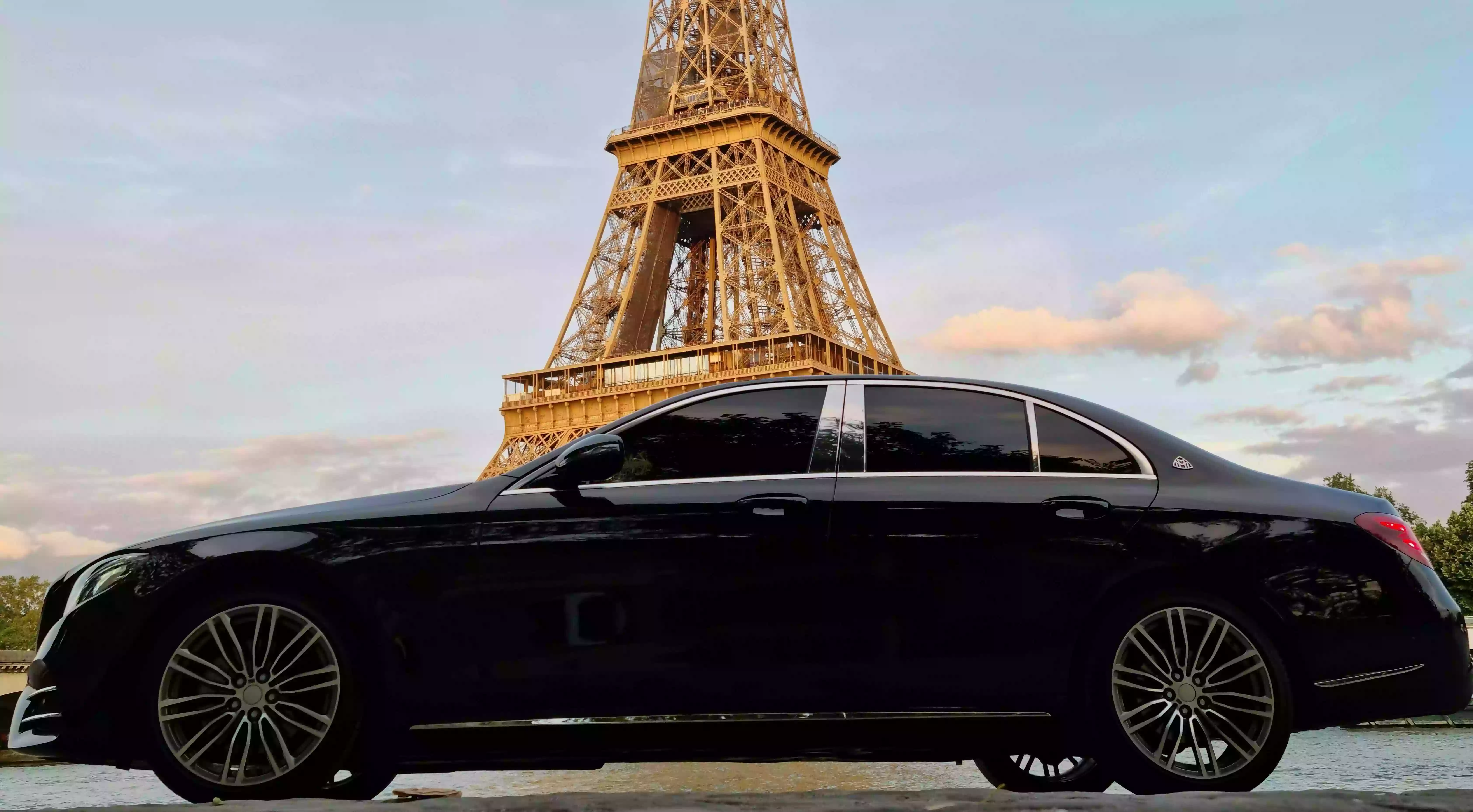 YCARE Prestige (Chauffeurs privés et taximoto)