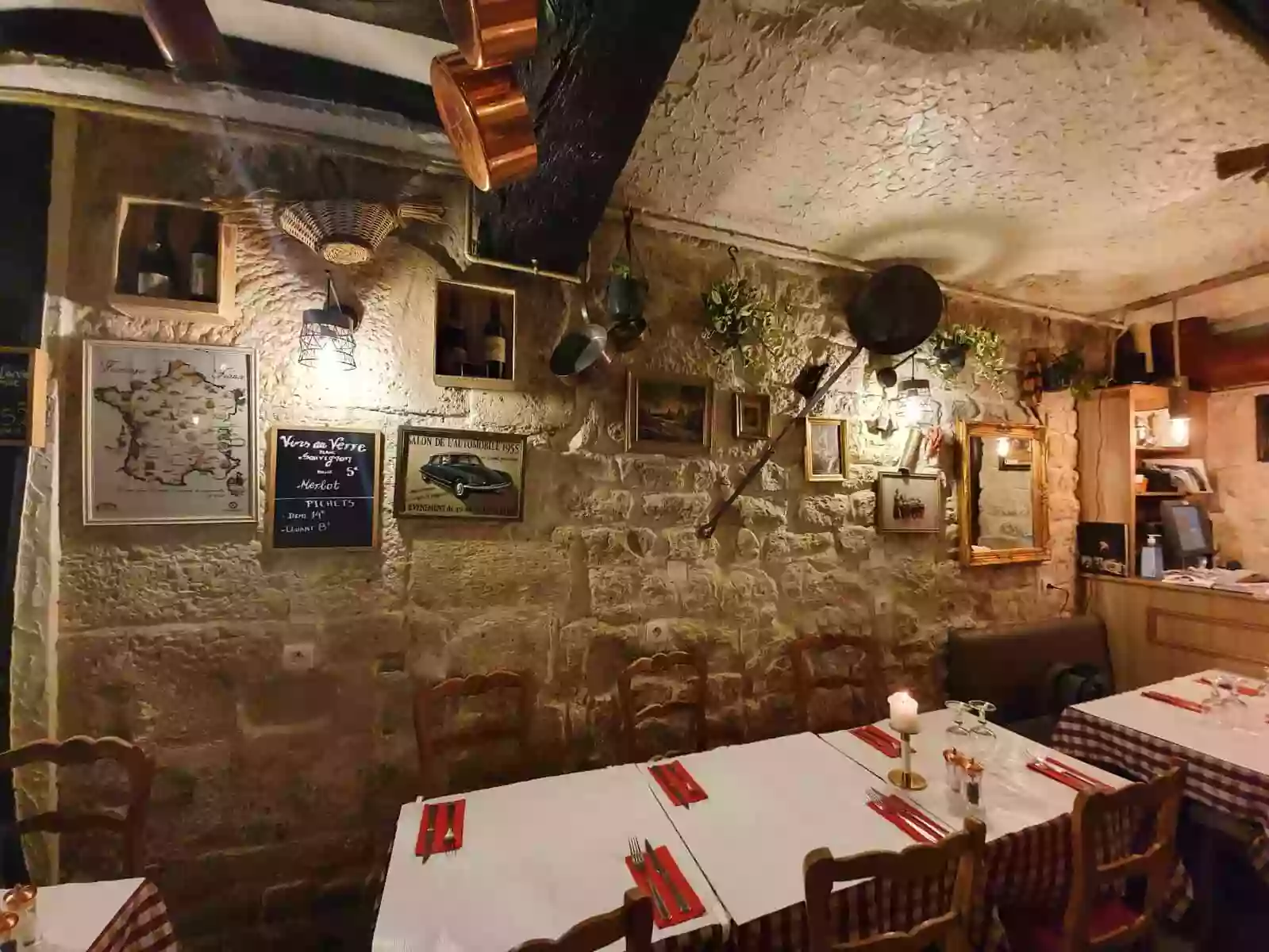 Le Vieux Bistrot : Spécialité Fromage, Fondue , Raclette, Pierrades