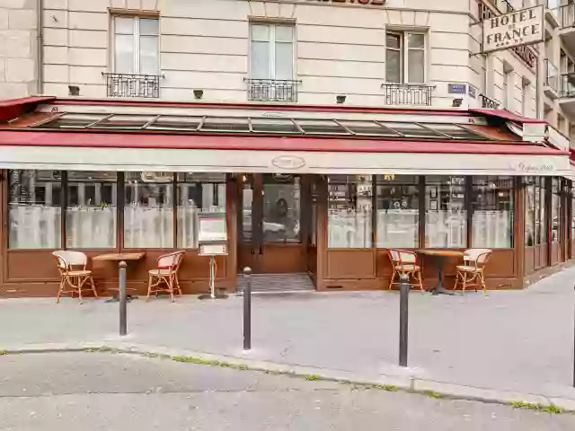 D'Chez Eux