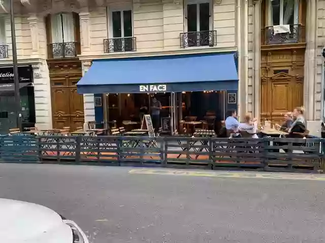 En Face Restaurant-Bar