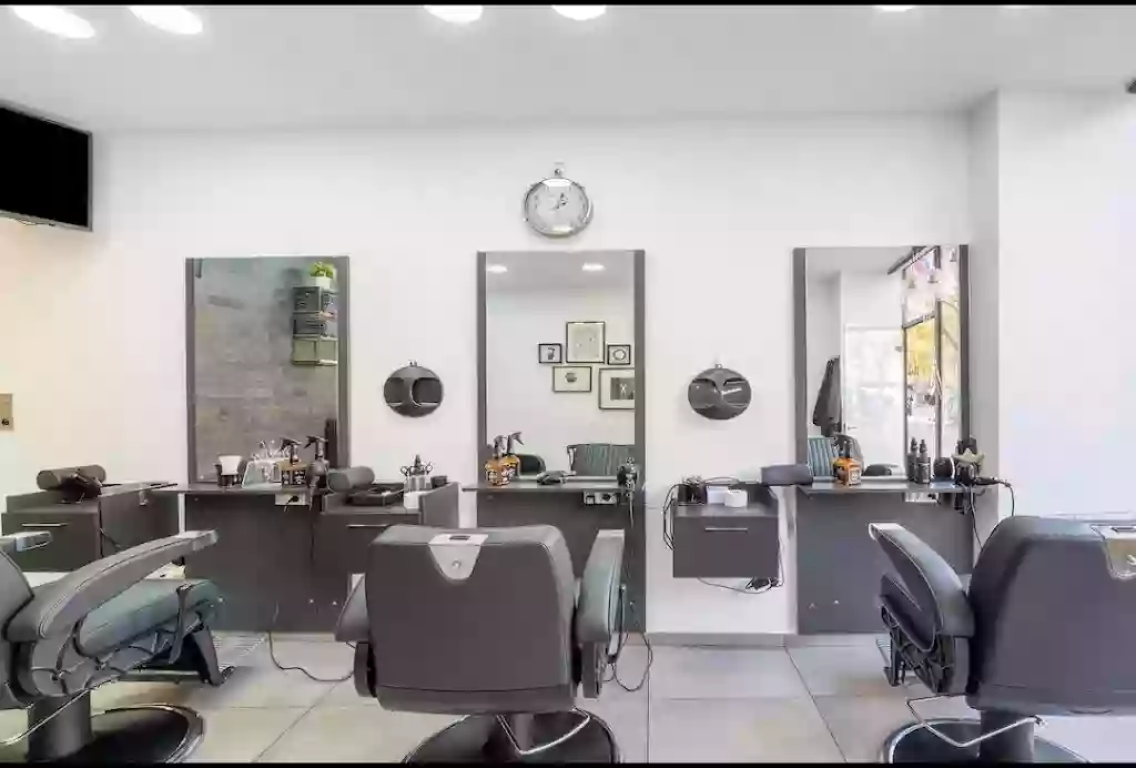 Coiffeur barbier"Barbershop Paris 15"