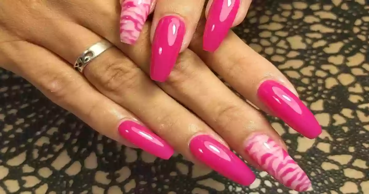 mline nails ongles