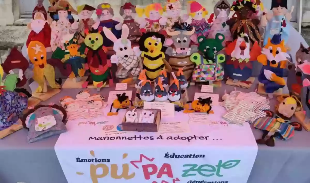 Marionnettes à main artisanales PUPAZET