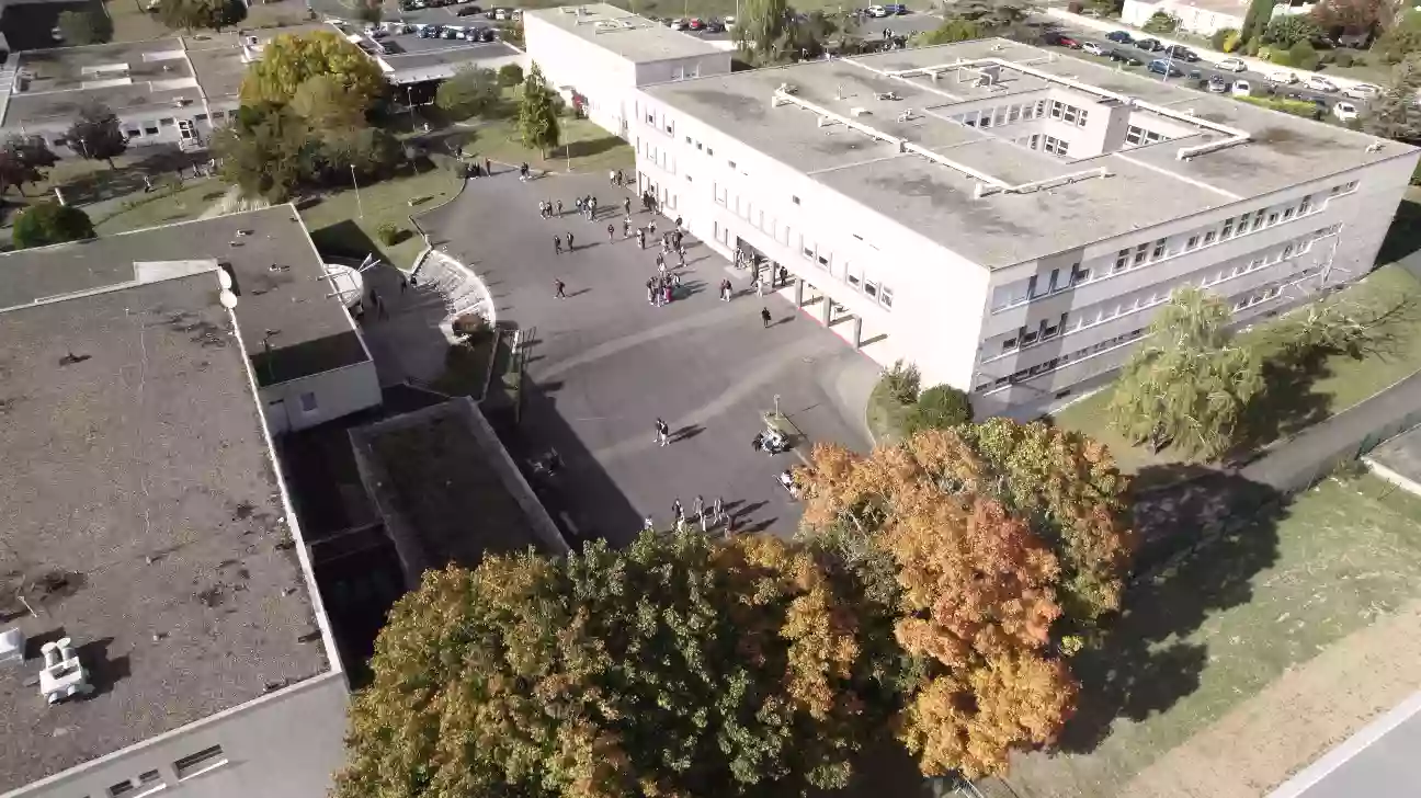 Lycée Louis-Audouin Dubreuil