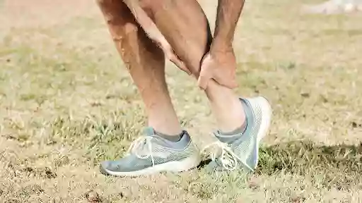 JONATHAN MONGIN - Kinésithérapie du sport - Clinique du coureur