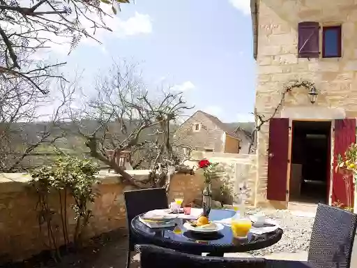 Les 4 Vents: location saisonnière appartement gîte de luxe séjour au calme Dordogne Sarlat