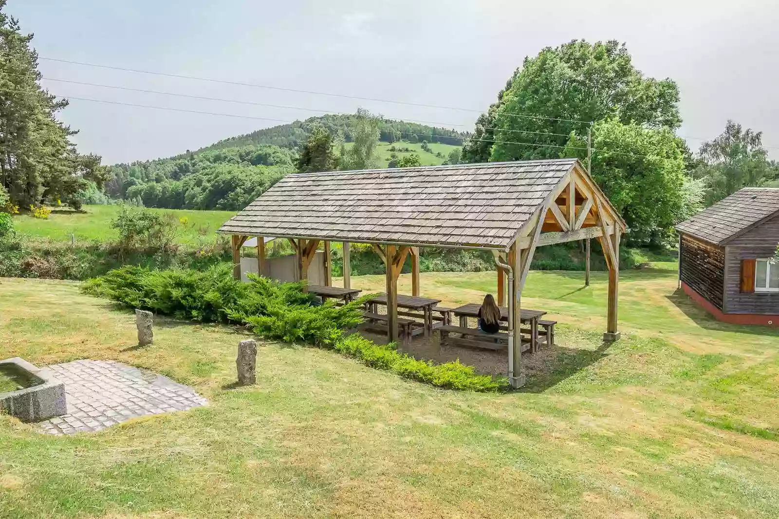 Les chalets de la vallée du Bès Albaret-Le-Comtal