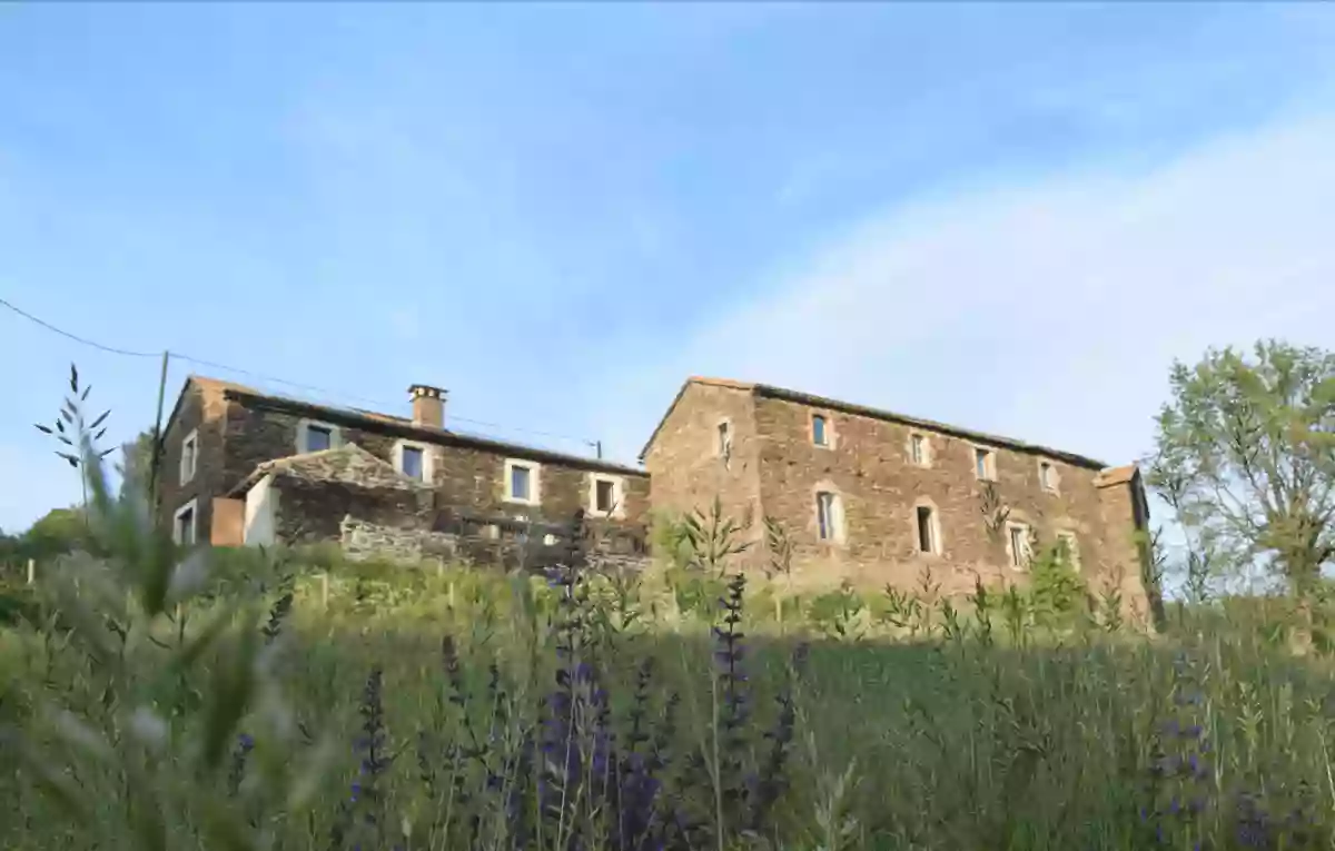 Lou Rey - Eco Hameau : Accueil de stages - Gîte, chambre et table d'hôtes, Maison d'hôte écologique,