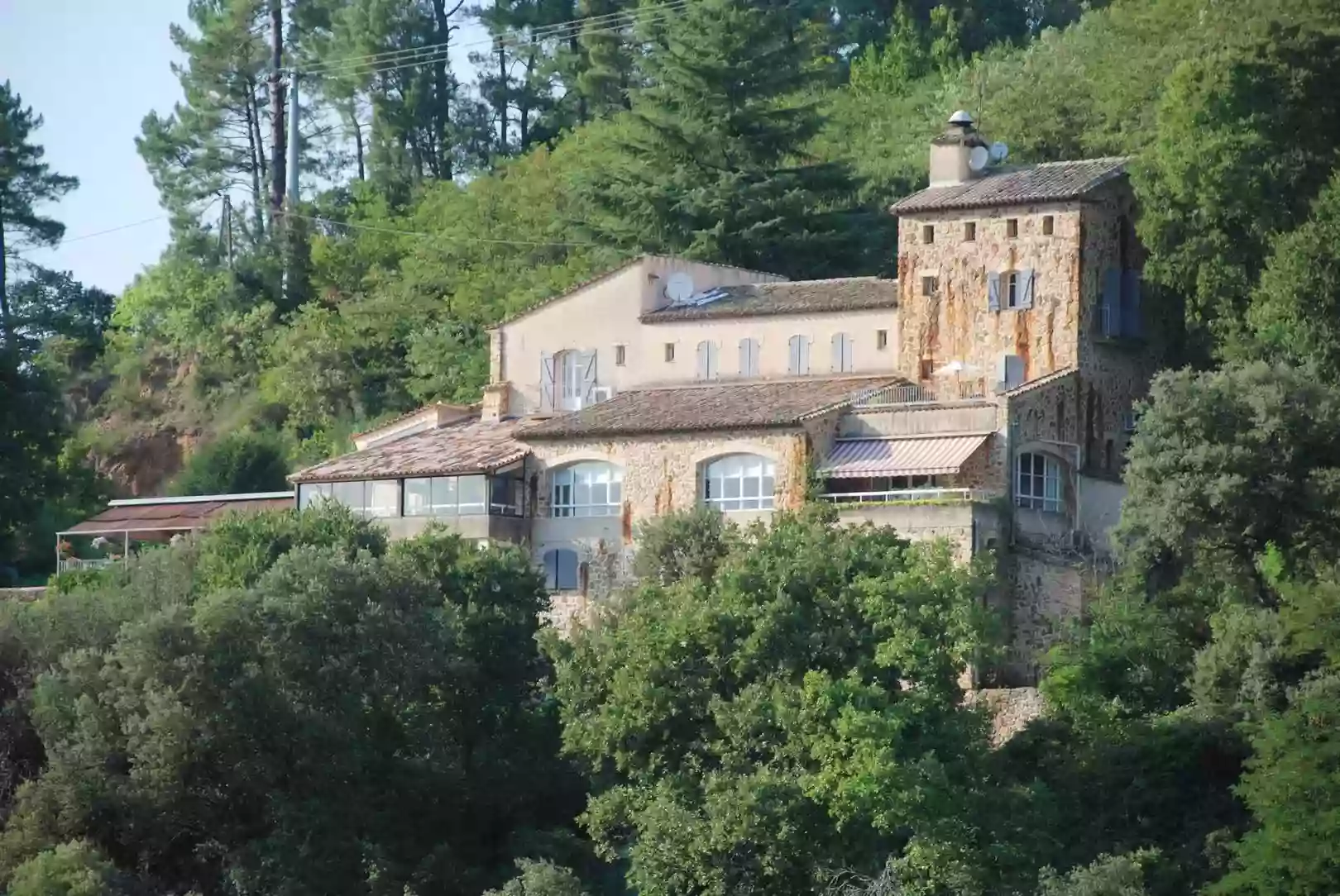 Hotel 4 étoiles Les 3 Barbus - Restaurant Gastronomique Cevennes