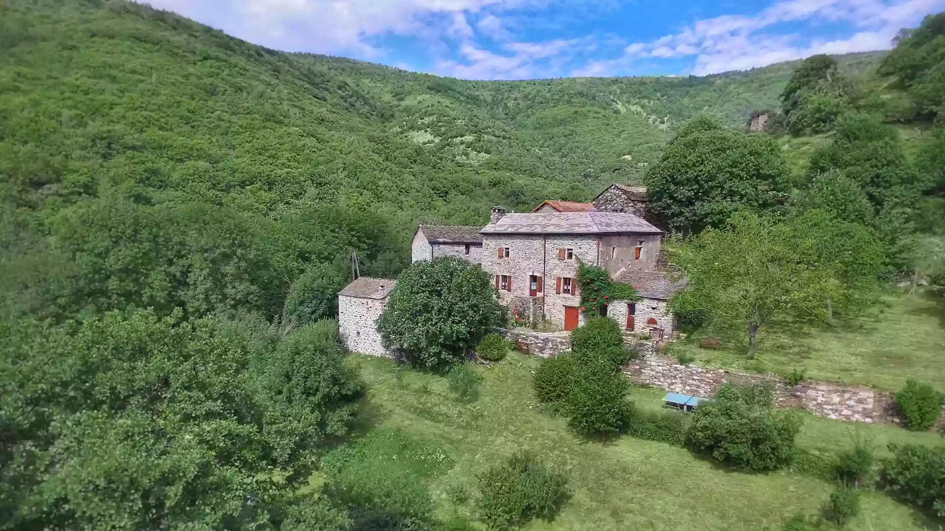 Au Portaou Chambres d'hôtes et Gîtes en France