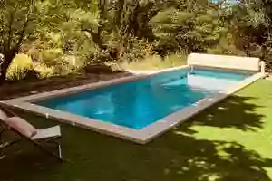 Le Domaine Sainte Raffine, chambre d'hôtes avec piscine