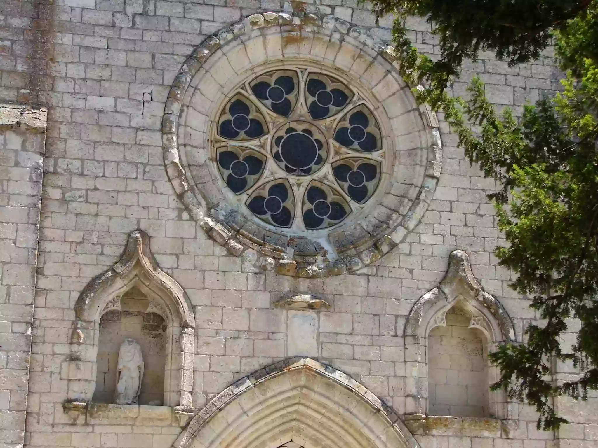 Collégiale Saint-Martin de Montpezat-de-Quercy