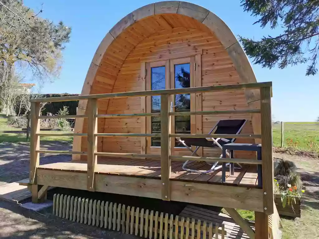 Gite insolite La Cabane et Le petit logis Au coeur de la Nature