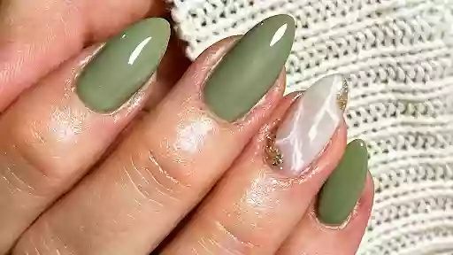 SKnails83(sarahgkiaranails)