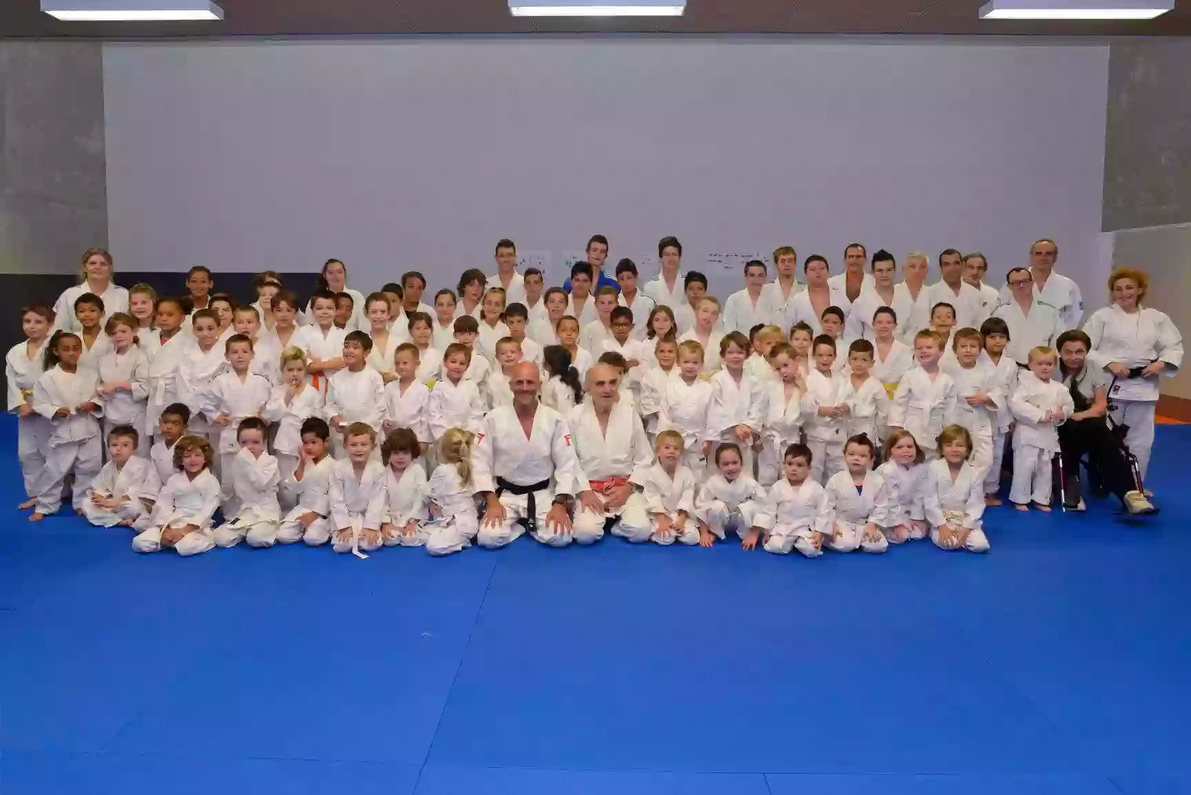 Judo Club Aubagne - Ecole Mazzi 8e Dan