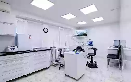 Зуботехнічна лабораторія та Фрезерний центр "Кирилюк-Дентал"