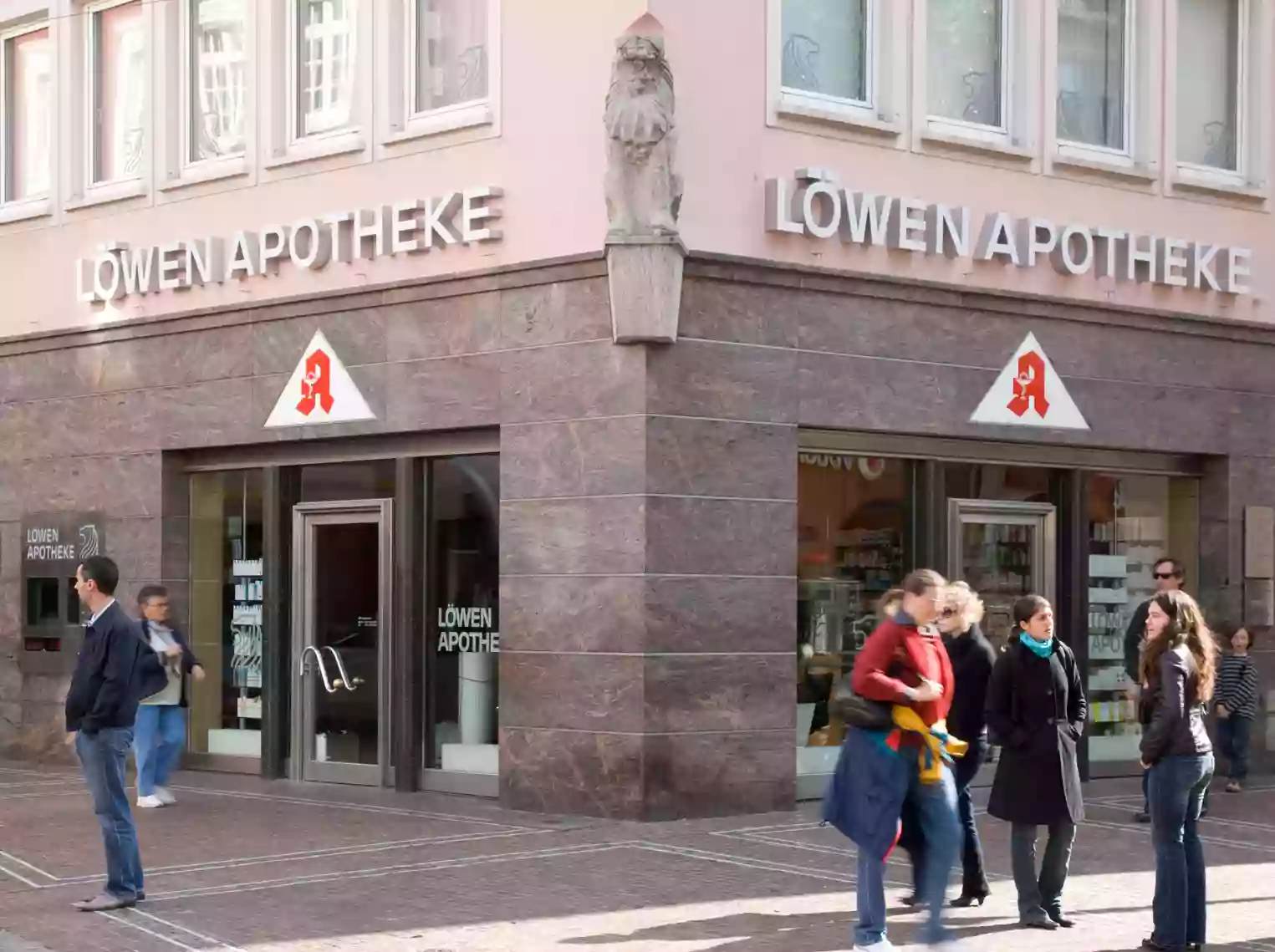 Löwen Apotheke