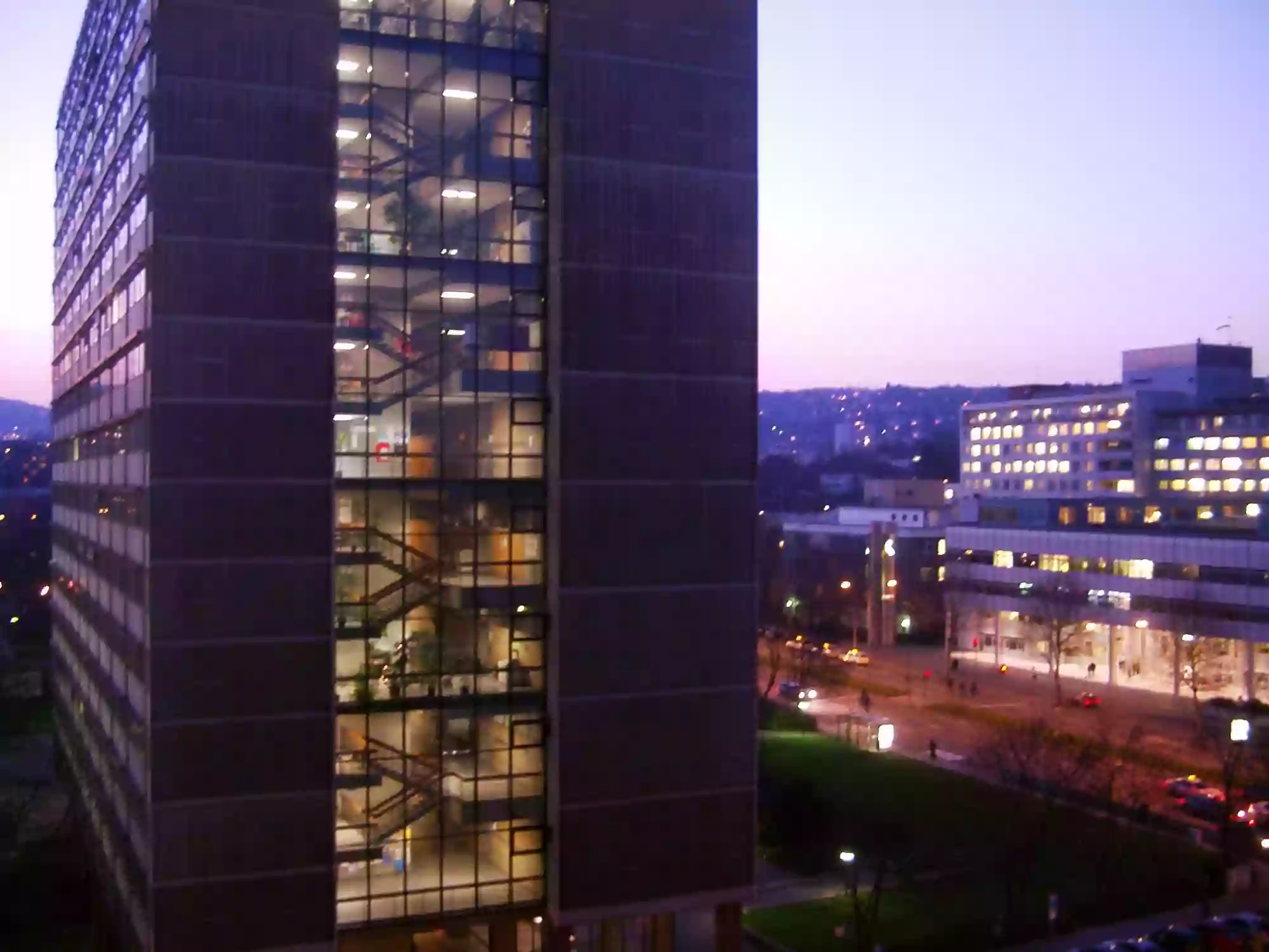 Institut für VWL und Recht der Universität Stuttgart