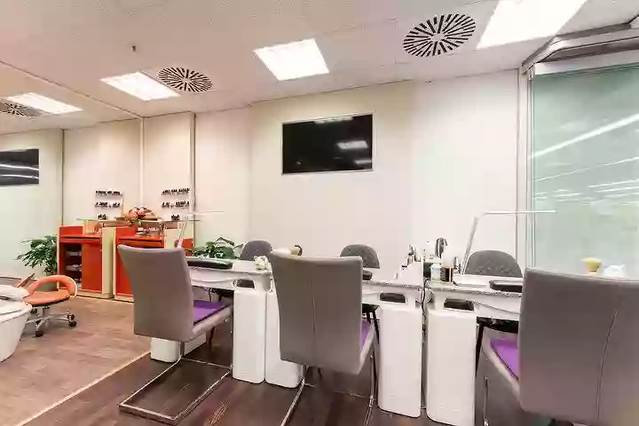 Asahi Nails & spa Thai GmbH