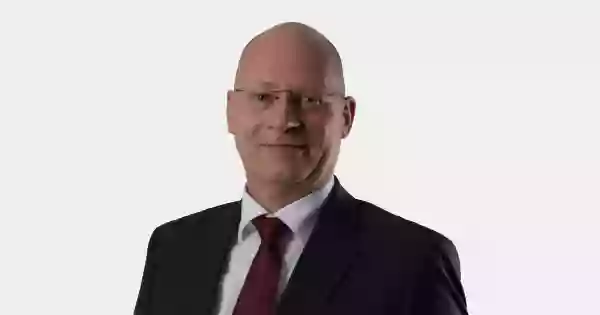 André Baumgart: Allfinanz Deutsche Vermögensberatung