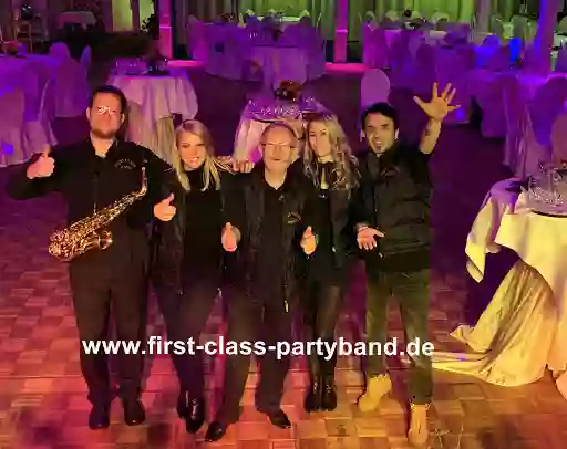 First Class Band - Party- und Tanzmusik Live Coverband