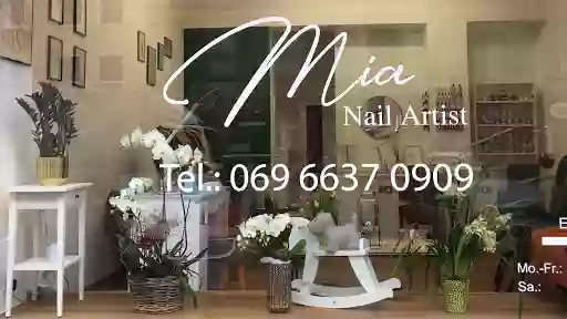 Mia Nail Artist