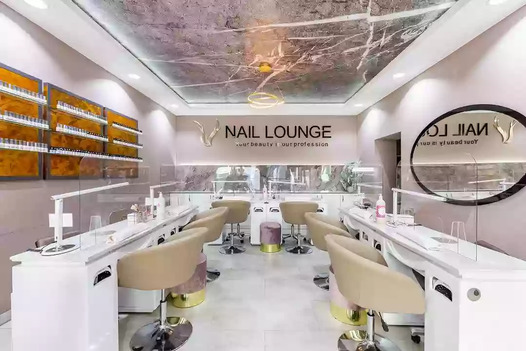 V NAIL LOUNGE