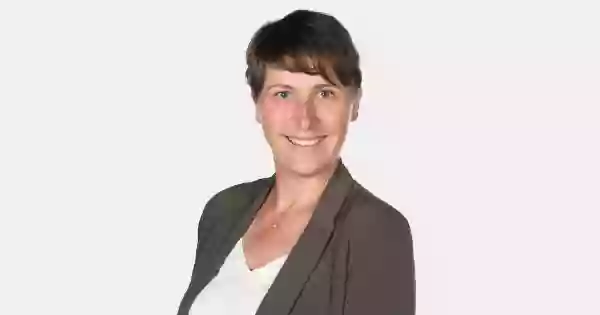 Agentur für Deutsche Vermögensberatung - Franziska Biemann