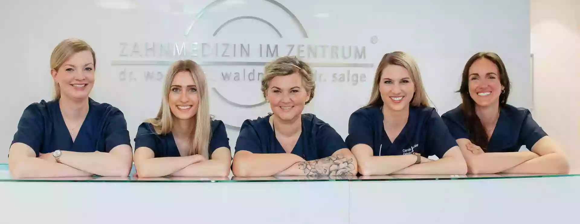 Zahnarzt, Zahnmedizin im Zentrum, Dres.M.Wodsack, P.Salge, M.Salge, MVZ