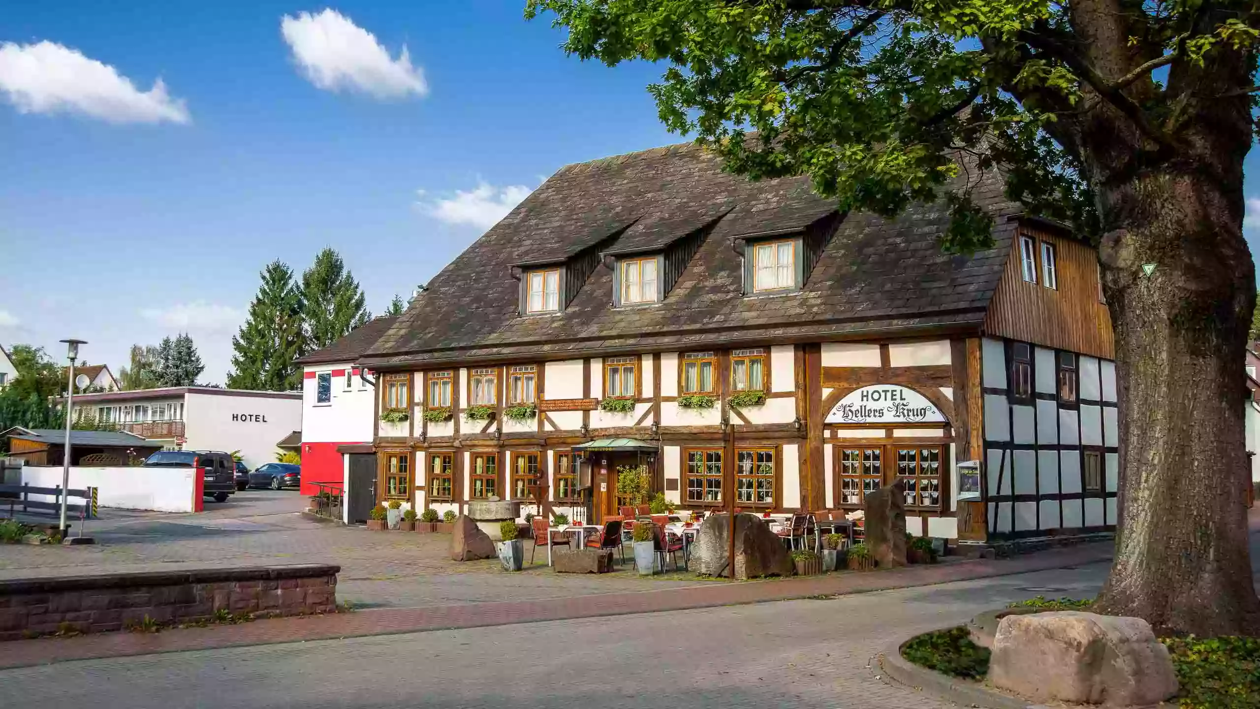 Hotel Restaurant Hellers Krug GmbH