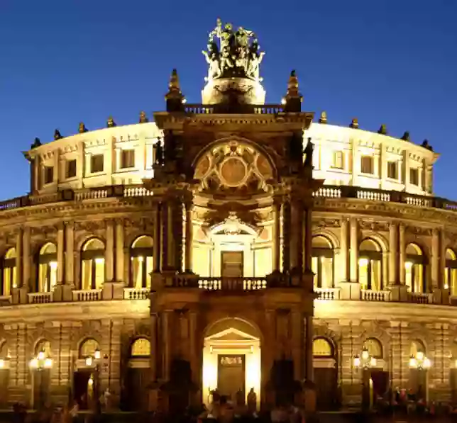 compact tours dresden Semperoper Reisen