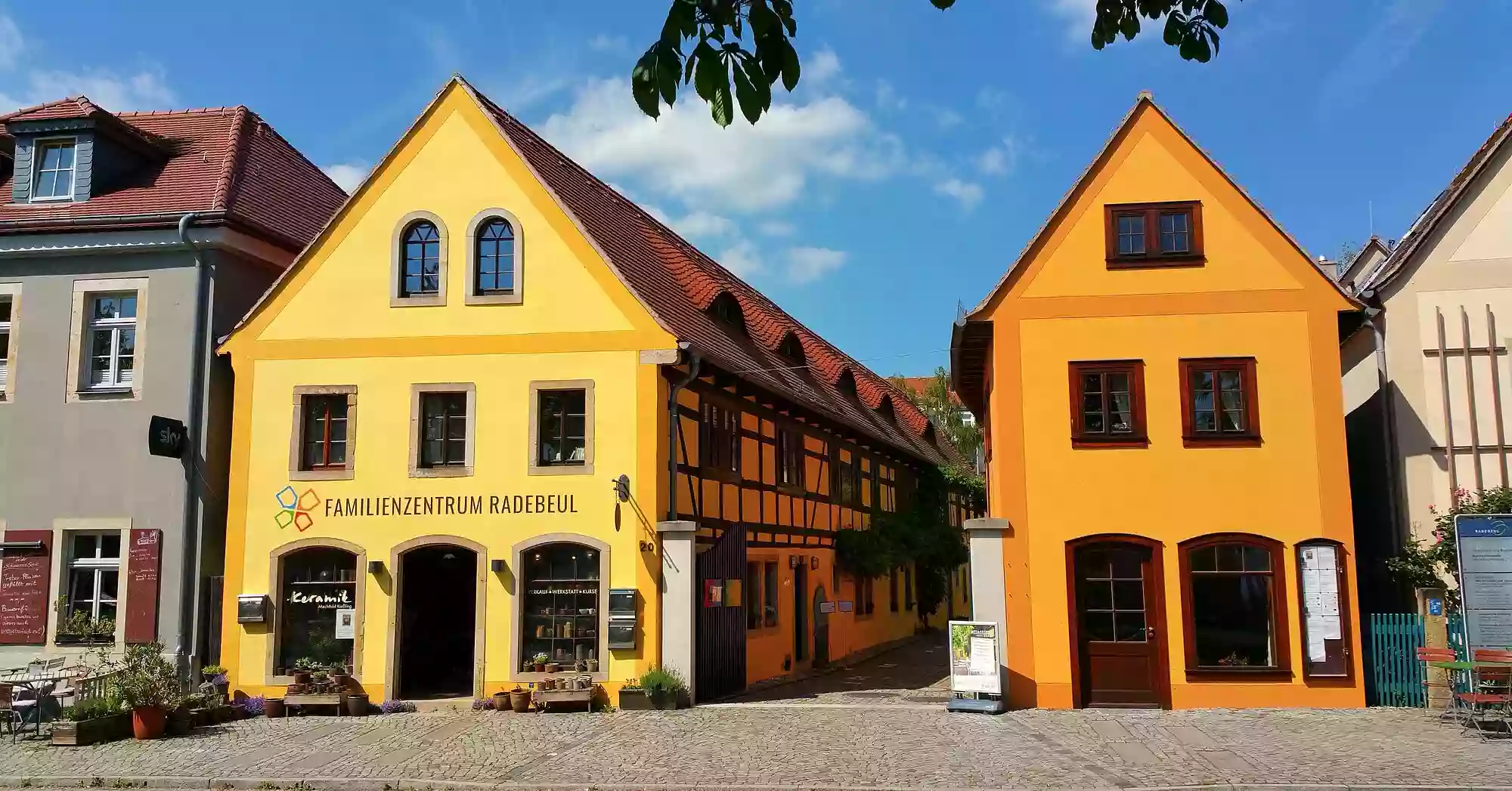 Familienzentrum Radebeul - Mehrgenerationenhaus & Café