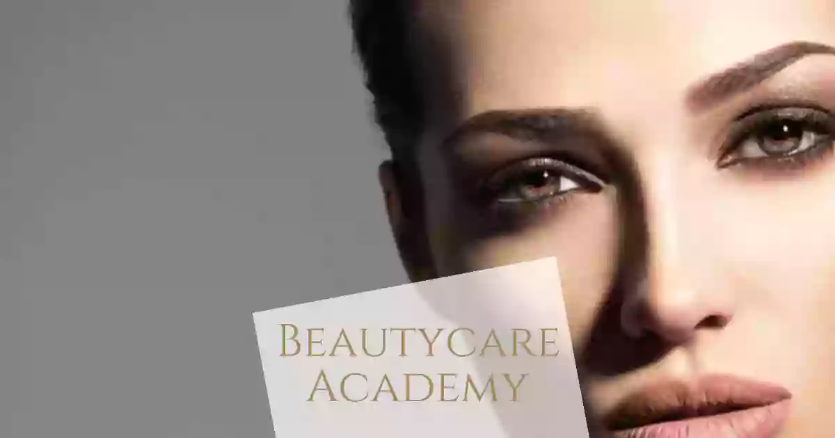 www.beautycare-academy.com