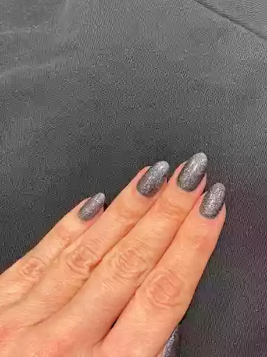 Nguyen Nails