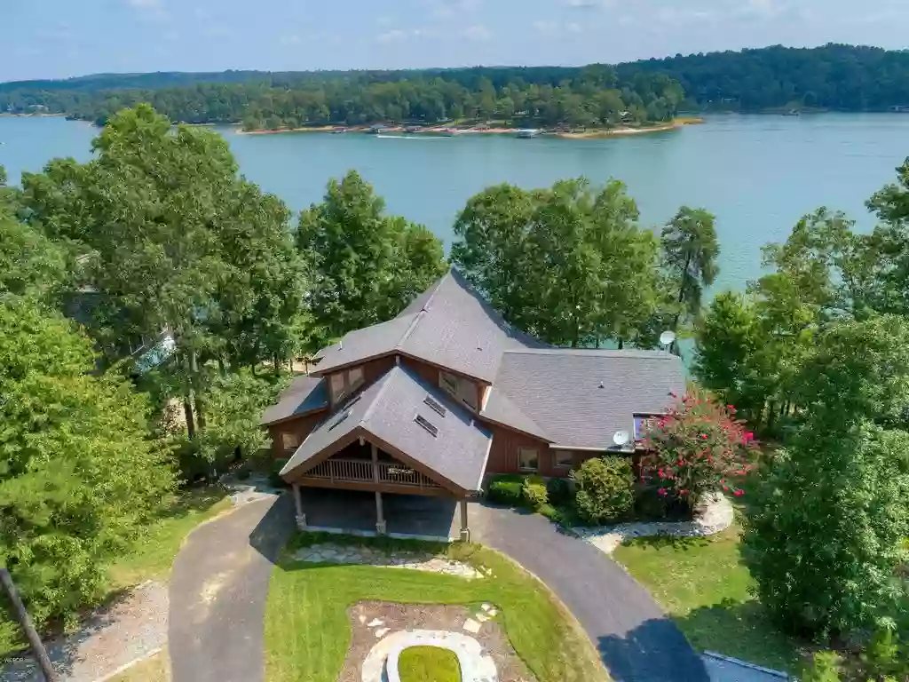 Smith Lake Vacation Rental