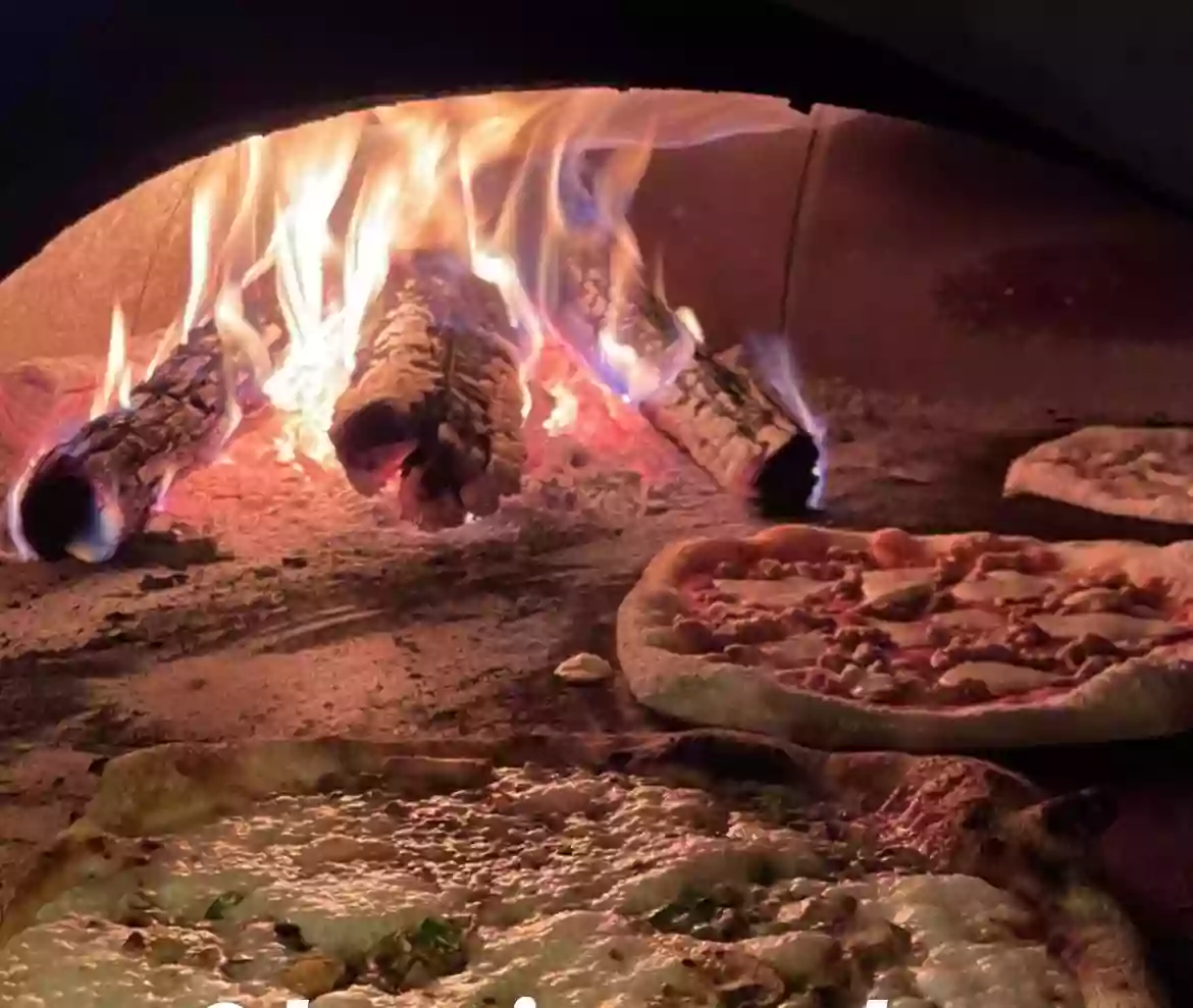 Cheezy's Wood Fired Pizza