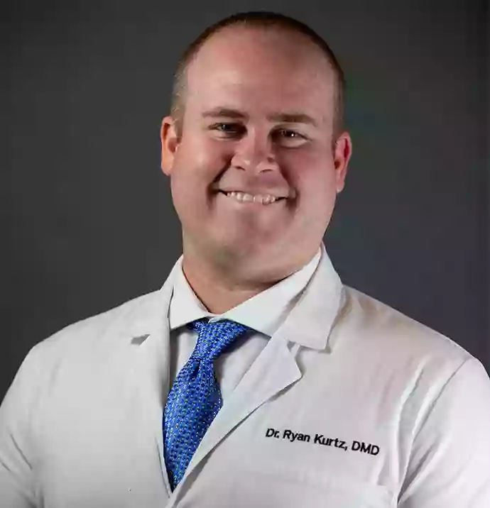 Dr. Ryan Kurtz