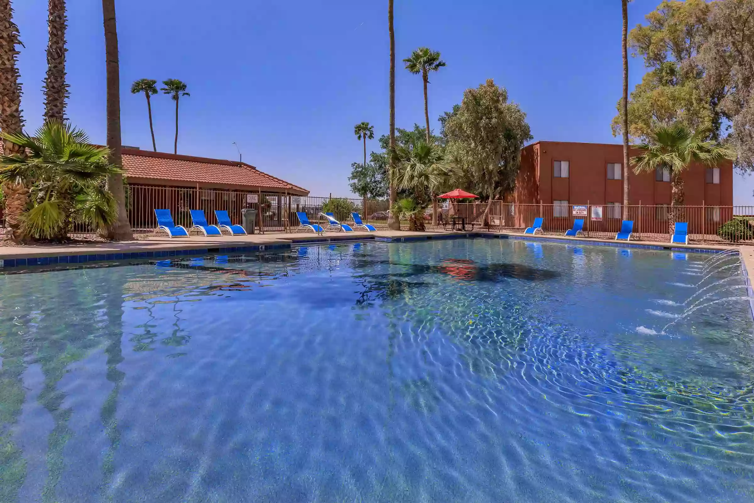 Courtyard Apartments