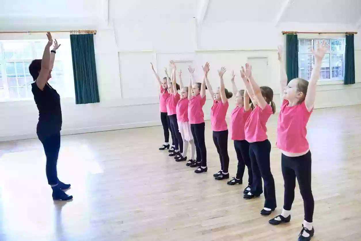 Young Artists' Community Ballet Academy of Dance