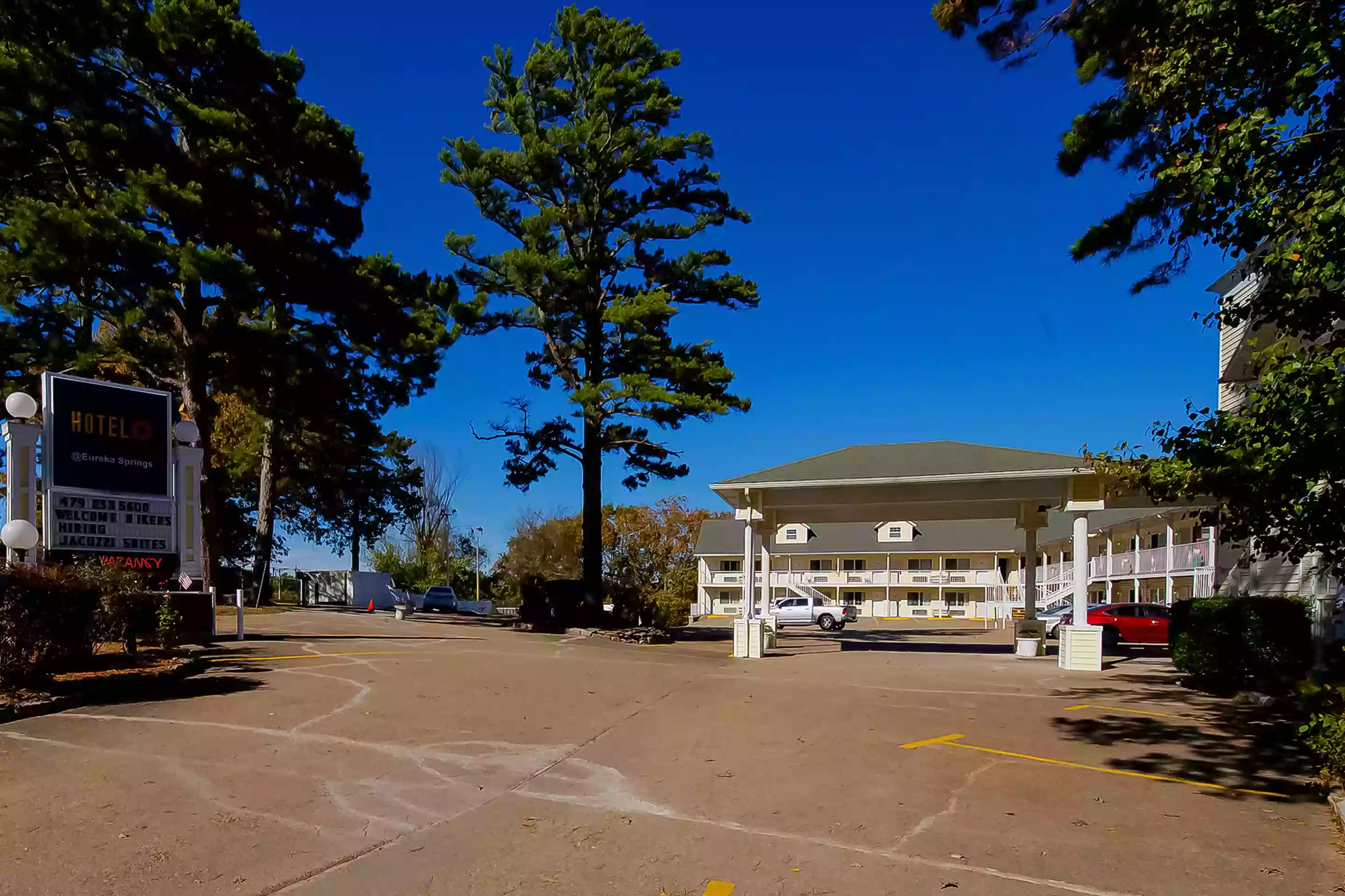 Hotel O Eureka Springs - Christ of Ozark Area