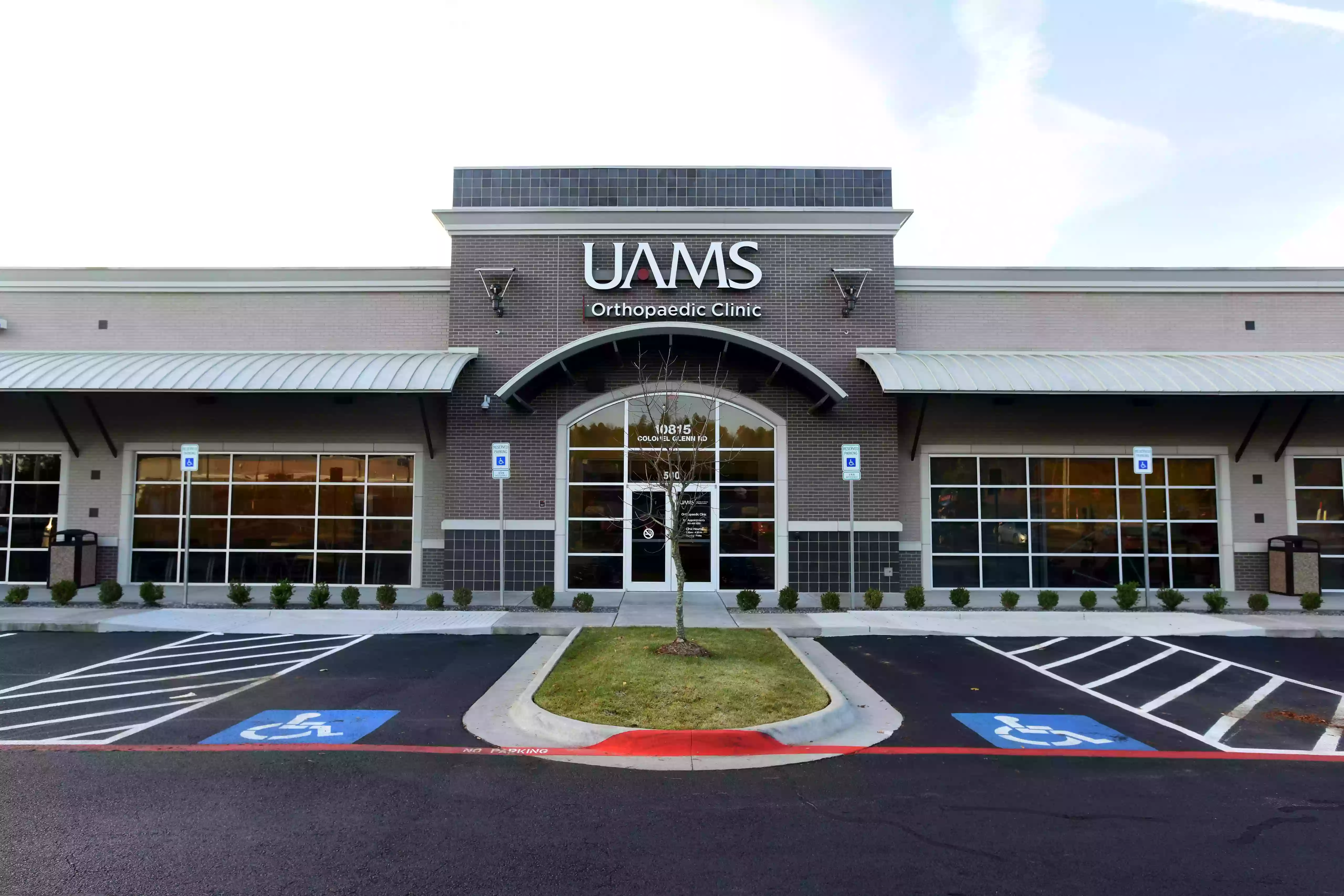 UAMS Health - Orthopaedic Clinic