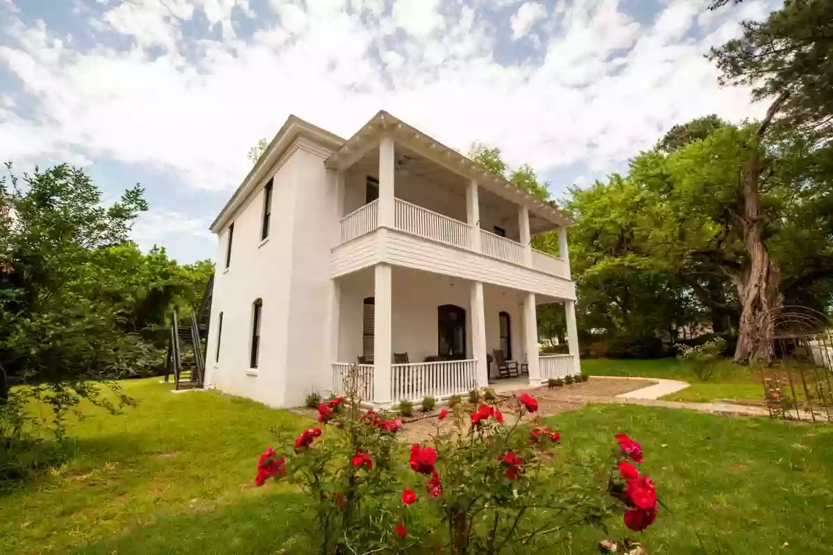 Historic Washington State Park Jail Bed & Breakfast