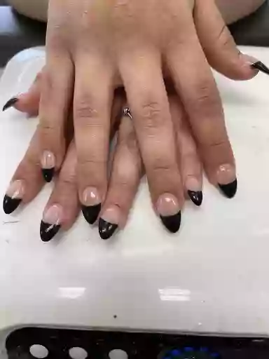 Beauty Nails & Hair