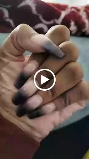 Lisa's Nails and Hairs