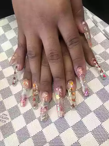 Nails 2000