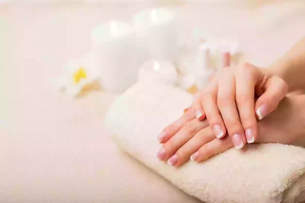 Top Nails Spa & Waxing