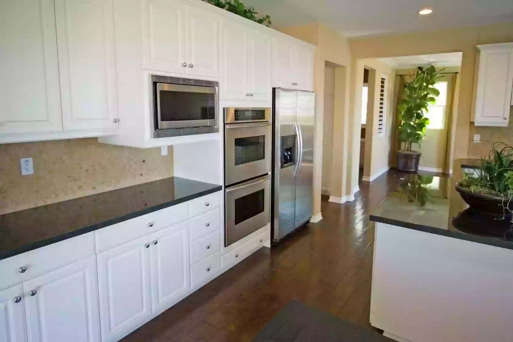 Epic Floors and Cabinets