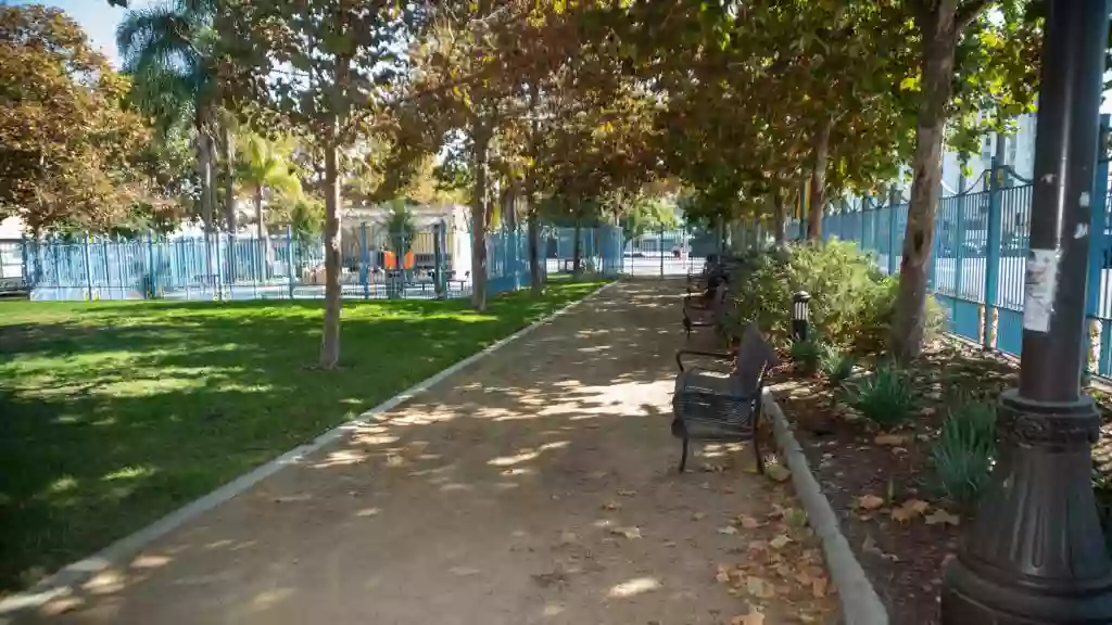 Leimert Park Plaza